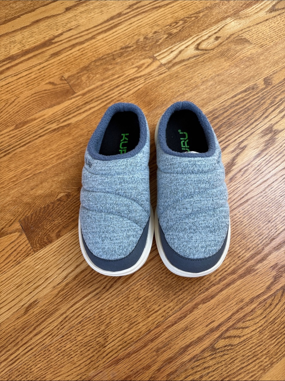 KURU Light Gray Slip-On Cushioned Slippers